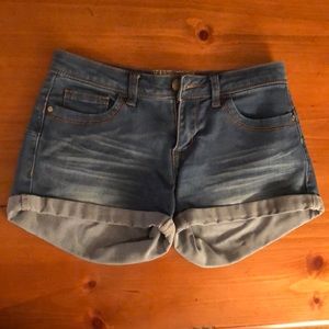 Hot Kiss booty lifting jean shorts